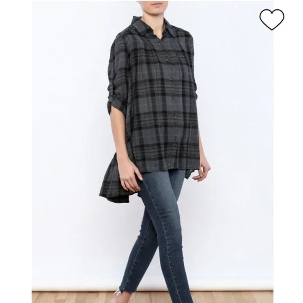 Hazel  Plaid Ruffle Back Hem Button down Shirt size S